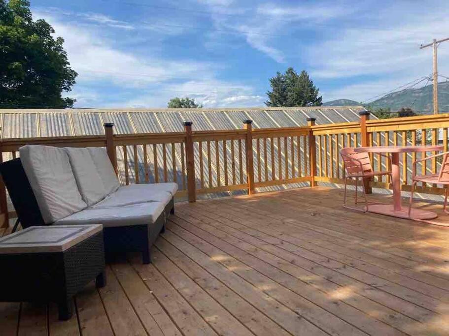 Victorian Guest Getaway-20Mins To Glacier National Park-10Mins To Airport! コロンビア・フォールズ エクステリア 写真